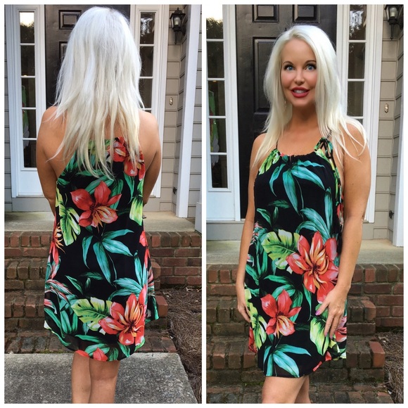 LAST 1! 💕! ❤️ Black Floral Tropical 🌴 Dress! - Picture 2 of 2
